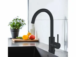 Aica columna de duchas mate y grifos de cocina en Negro