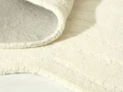 Clearance OZAIA Alfombra orgánica en relieve 100% lana tufting tejida a mano, D.200 cm, , 2100g/m², ORENIA Marfil