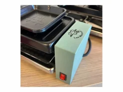 Outlet Aparato de raclette para 4 personas 800W con grill, placa antiadherente extraíble y accesorios de madera Pequeño Electrodoméstico