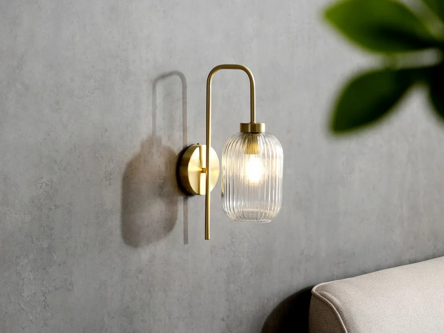 OZAIA Aplique de pared de metal y cristal acanalado - An. 25 x Al. 41 cm - - LOUXOR Dorado
