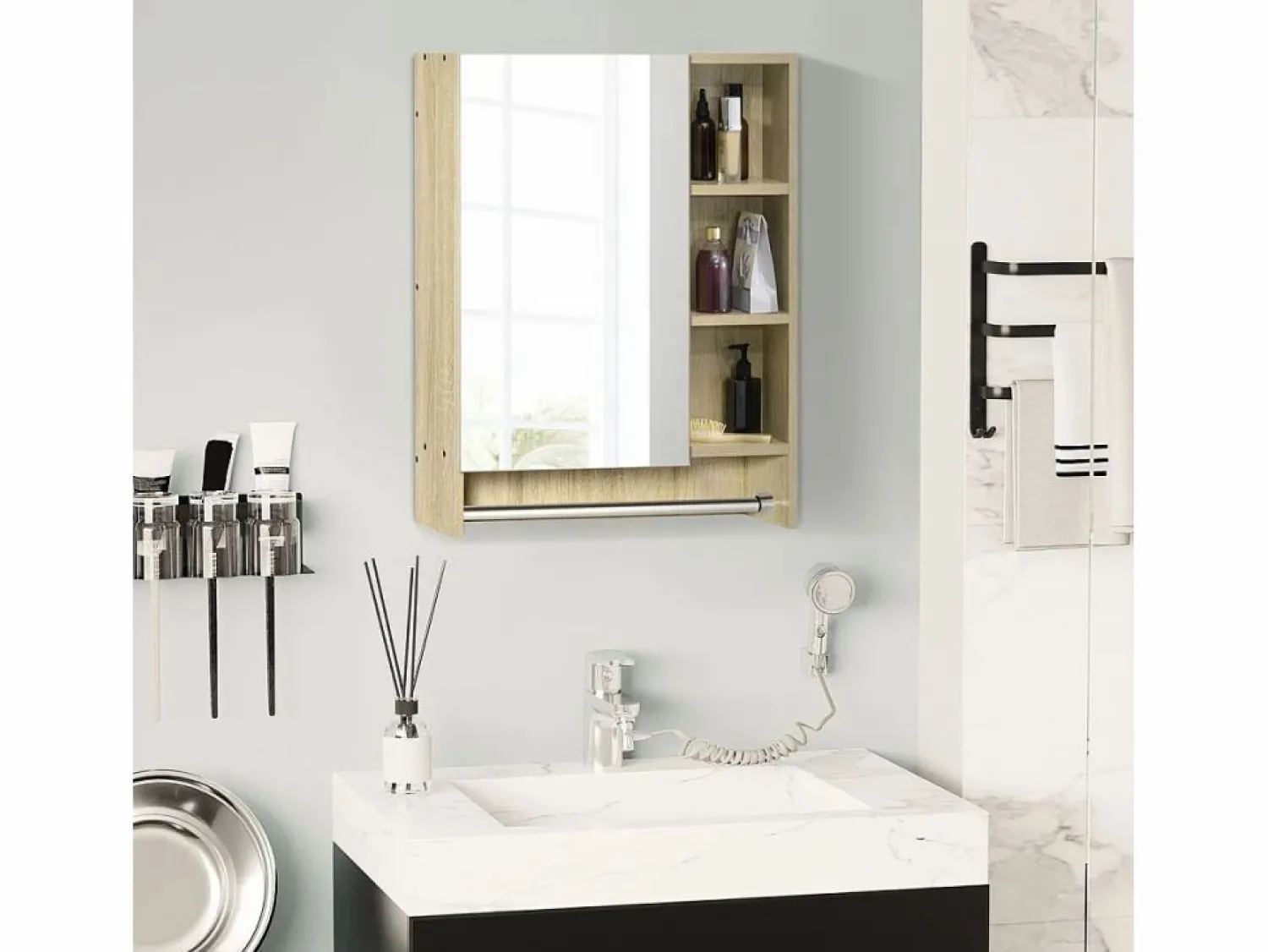 Outlet Basic Armario de baño Enebro Kleankin con espejo, estantes y toallero natural 70x60x15 cm Color natural claro