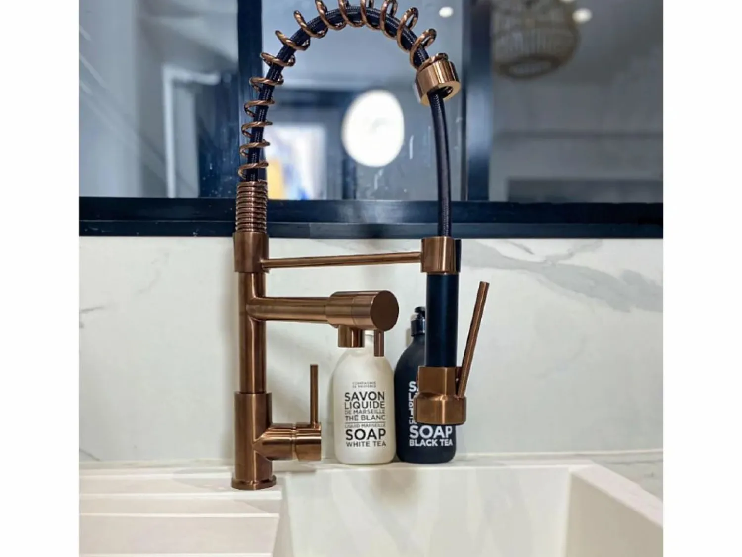 Sale Big Pro Mezclador de fregadero con rociador móvil cobre cepillado Grifo De Cocina