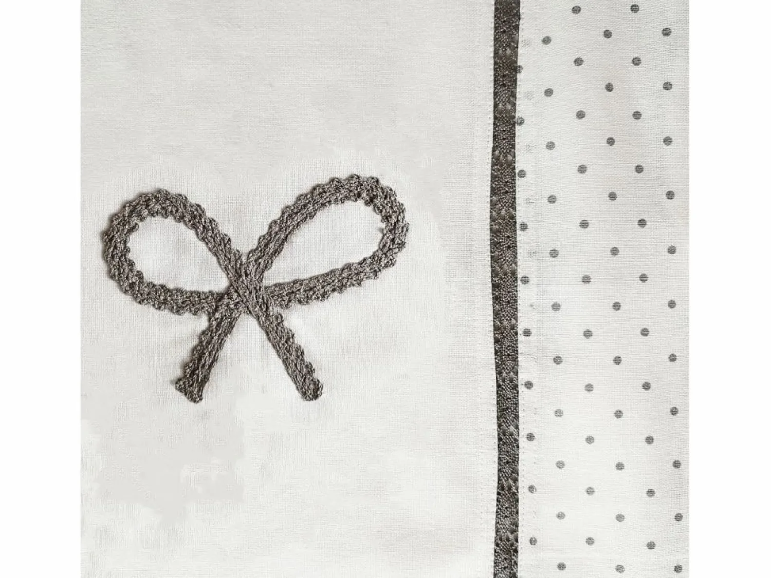 Cojín de lona de algodón bordado 20x50 cm EMILIE , por Ropa De Casa