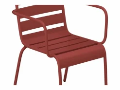Best MYLIA Comedor de jardín de metal: 1 mesa y 4 sillones apilables MIRMANDE Rojo
