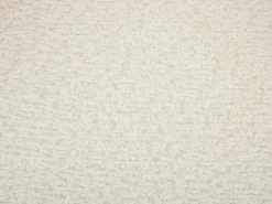 Vente-unique Conjunto de 2 sillas con reposabrazos en tela bouclé y hevea - Blanco y natural - LIVELIA