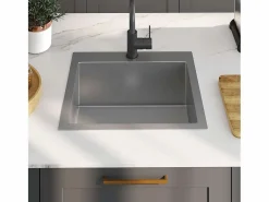 Fregadero de cocina hecho a mano de acero inoxidable Plateado