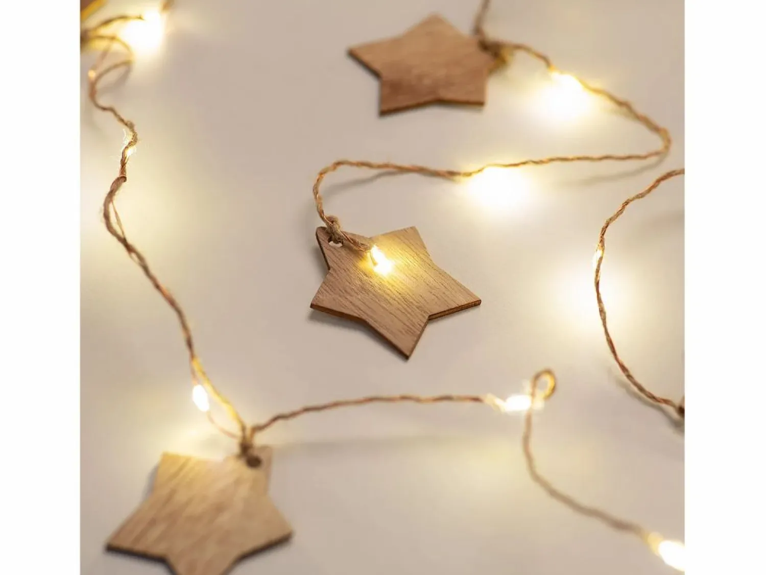 Best Guirnalda de Luces LED Estrella Madera con Batería 2,2m 3000K Cálido Guirnalda Luminosa