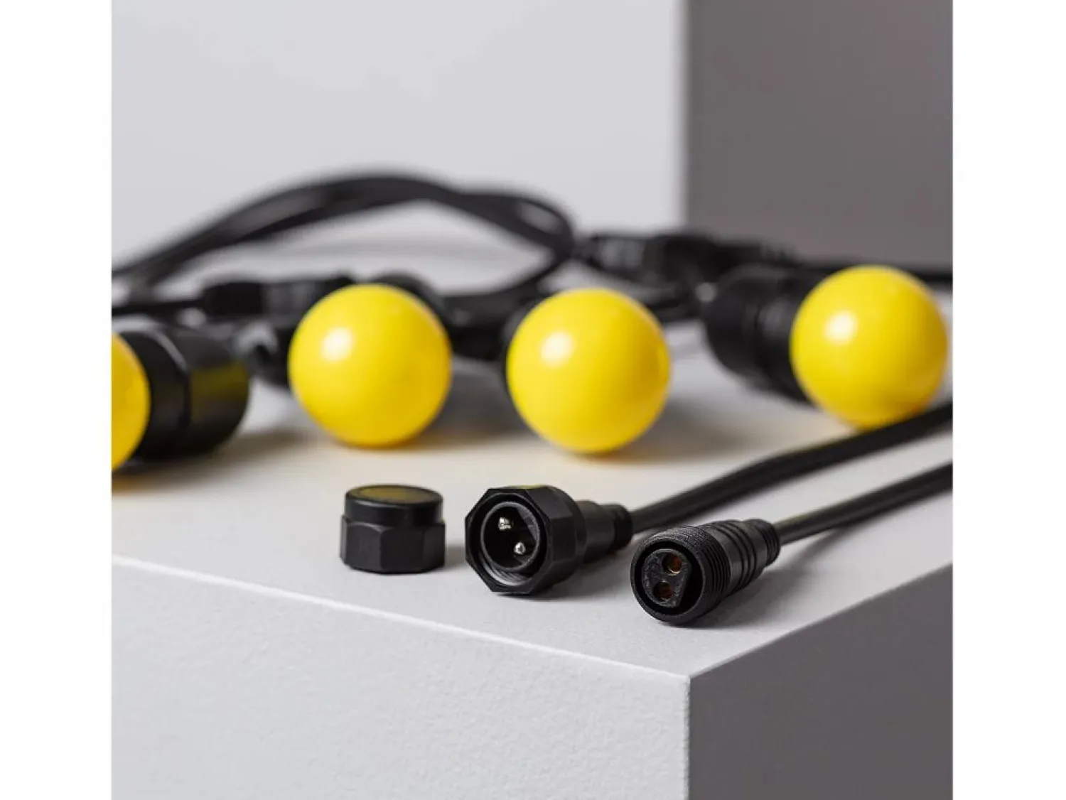 Best Guirnalda Exterior con Bombillas LED E27 5.5m IP65 Negro Amarillo Guirnalda Luminosa