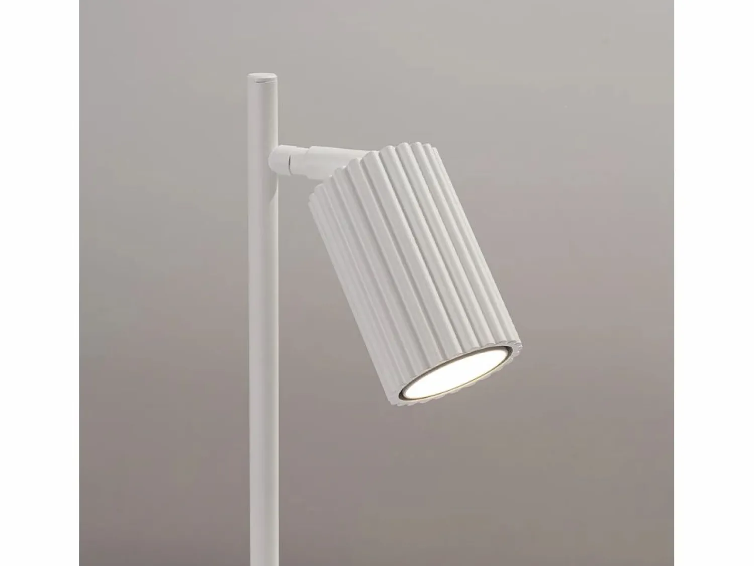 Outlet Lámpara de escritorio Gloow minimalista de aluminio - 1 fuentes luminosas 3000K - L.14,5 x A.43 cm - Lámpara De Escritorio
