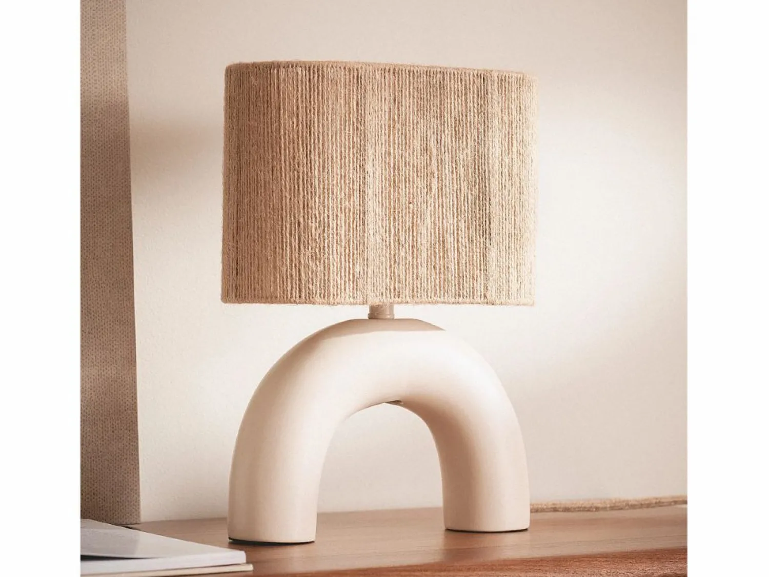Ledkia Lámpara de Mesa Cerámica y Cuerda Natural Callie Beige