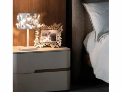 Discount Lámpara de mesa Farfallosa 20x20x37,2 cm de hierro perforado con mariposas en relieve Efecto de luz decorativa Casquillo E27 Made in Italy Crema Beige