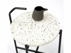Discount VS Venta-stock Mesa Auxiliar Redonda Yala, Tapa de terrazo y Patas metálicas Negro Blanco