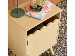 Outlet Mesita de noche infantil con patas de madera de pino, 1 puerta natural Muebles Niño