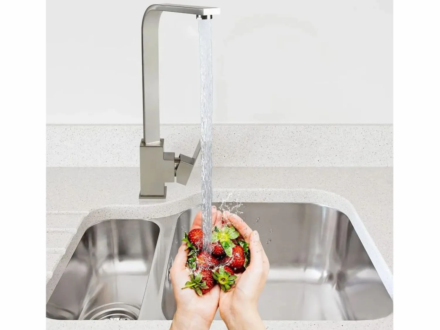NETTLIFE Grifo de Cocina con Mango Único, Grifo de Cocina de Acero Inoxidable, Grifo de Cocina de Alta Presión, Brazo Giratorio de 360°