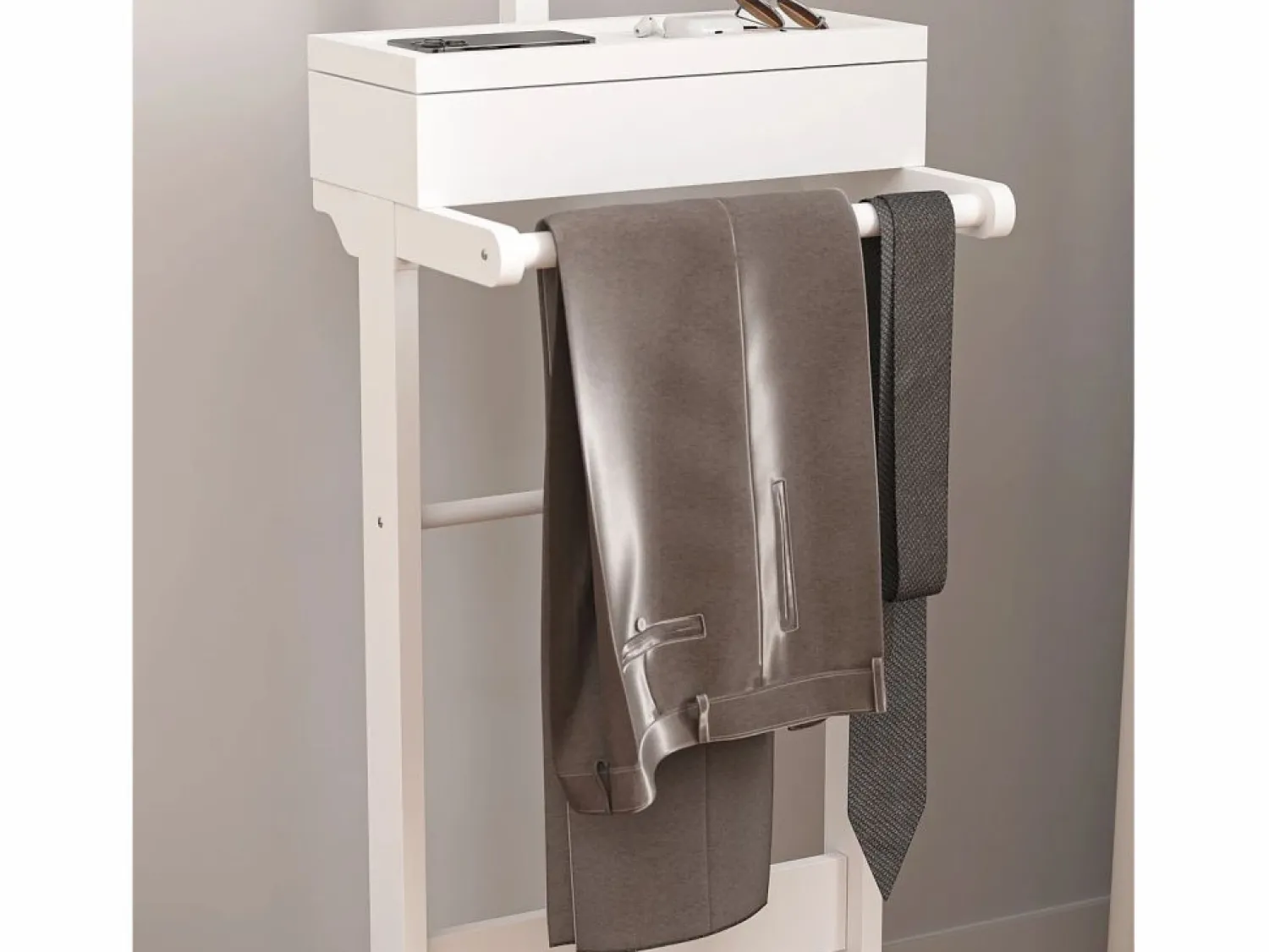 Perchero portátil con almacenaje, diseño multifuncional, MDF y madera maciza, (44x36,5x110 cm) Perchero