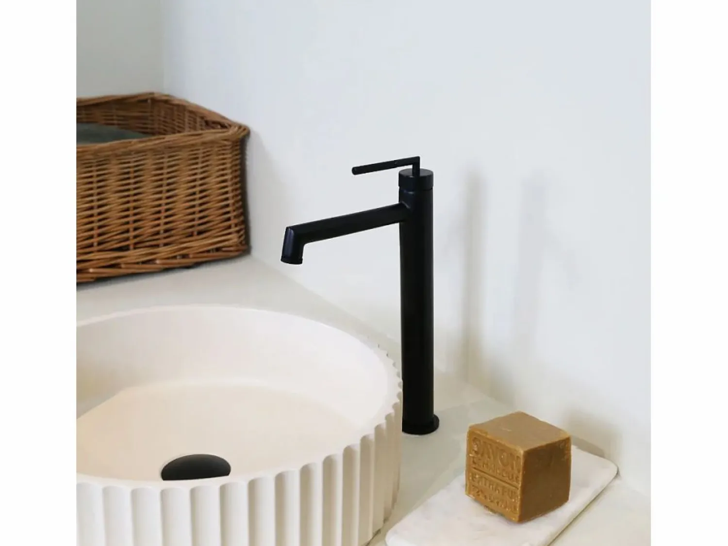 Essebagno Portofino mezclador alto de lavabo mate