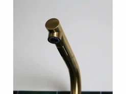 Essebagno Pure II Mezclador de fregadero con teleducha extraíble en oro cepillado