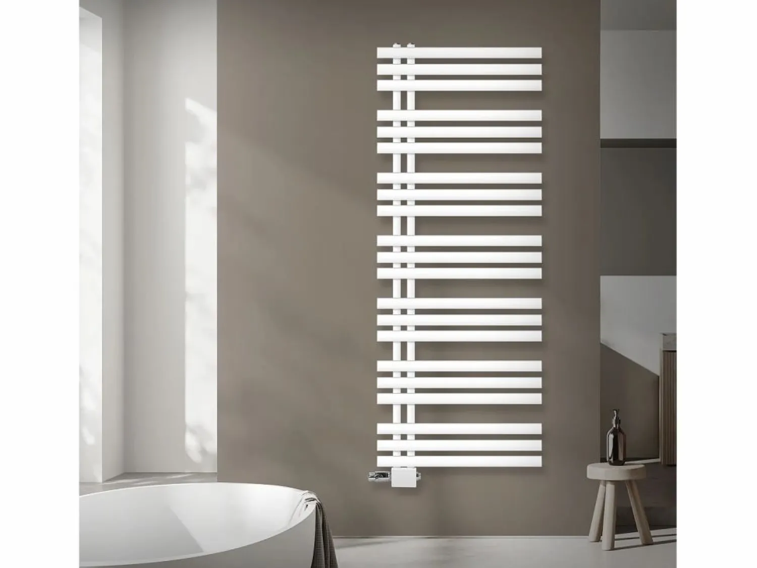 LuxeBath Radiador de Diseño Iron EM 600x1600 mm Conexión Central Inferior con Embellecedor