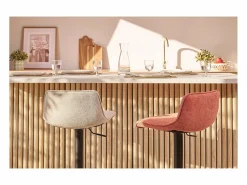 Sale Miliboo Set de 2 taburetes de cocina regulables y giratorios 360º de tejido efecto aterciopelado y metal BOOST Beige