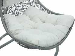Hot Sillón colgante de ratán trenzado - con cojines blancos - OROSI de Sillón Colgante