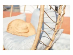 Concept-Usine Sillón colgante de resina y acero LIMA