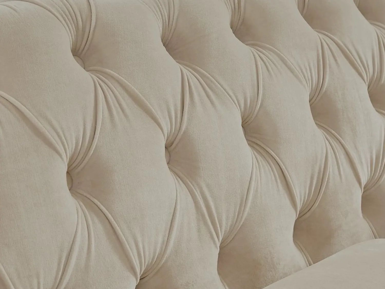 Outlet Vente-unique Sillón fijo de terciopelo color CHESTERFIELD Beige