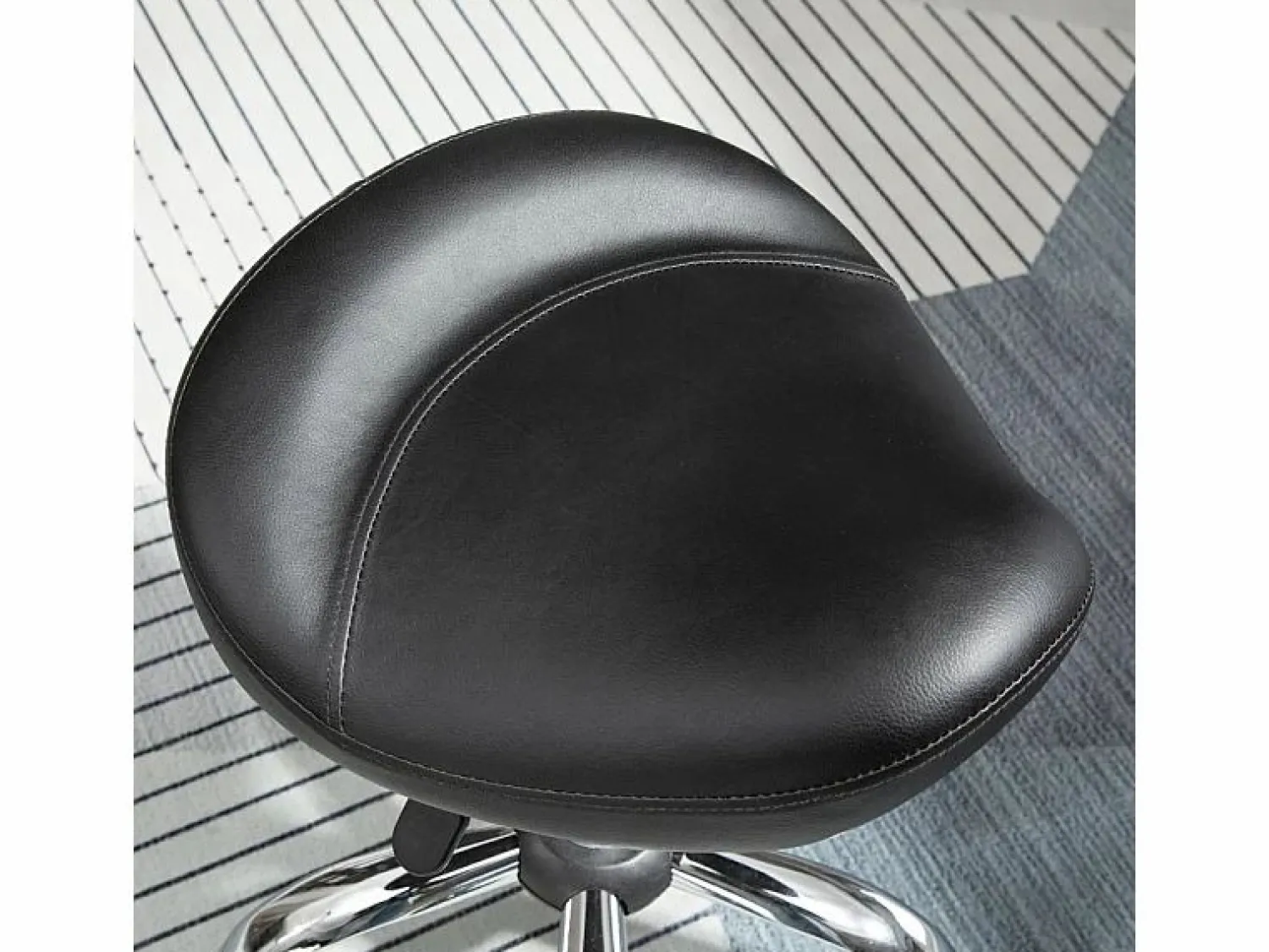 Sale Taburete de trabajo con ruedas, altura regulable, en piel sintética, color (48x48x54-69 cm) Negro