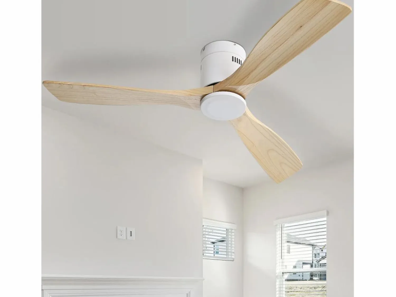 OKWISH Ventilador de techo moderno de madera - Ventilador de techo de 52" con 3 aspas - Motor de CC reversible y silencioso - Para sala de estar