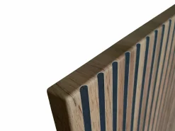 Clearance Vente-unique Vitrina 2 puertas y 1 cajón con luces LED en MDF y vidrio ahumado - Negro y Natural - OVILA Negro / Color natural oscuro